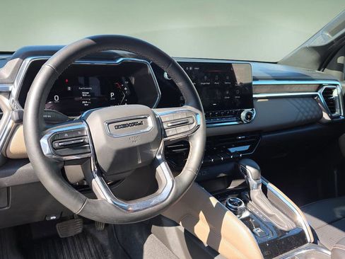 Used 2023 GMC Canyon Denali image 28