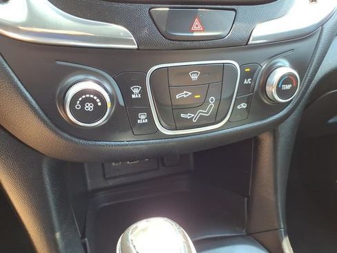 Used 2020 Chevrolet Equinox LT AWD/4WD image 31