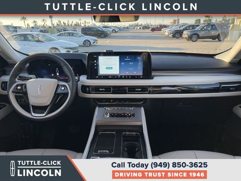 New 2026 Lincoln Aviator 2WD image 12