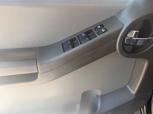 Used 2006 Nissan Xterra SE AWD/4WD image 22