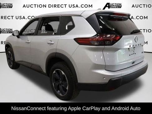 Used 2024 Nissan Rogue SV FWD image 8