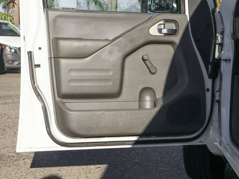 Used 2018 Nissan Frontier S image 15