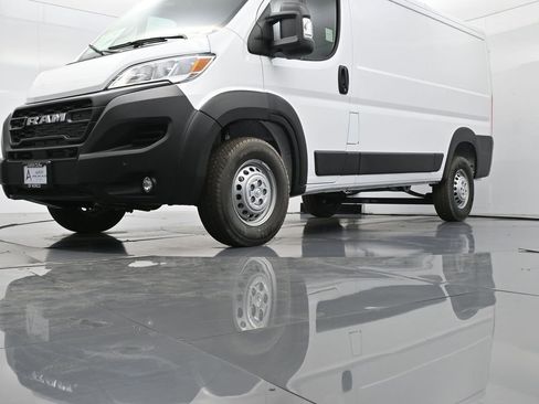 New 2025 RAM ProMaster 1500 w/ Safety Group FWD image 32