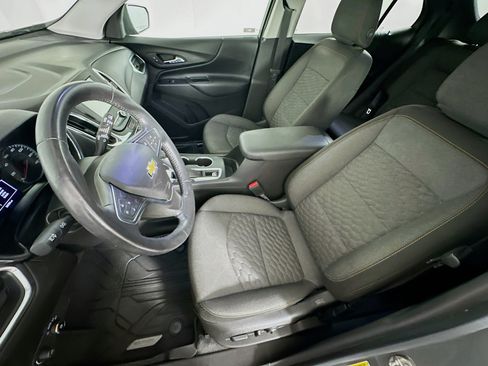 Used 2018 Chevrolet Equinox LT FWD image 13