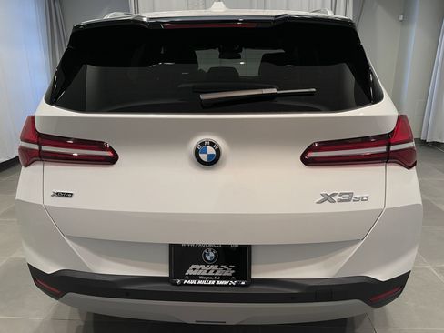 New 2026 BMW X3 xDrive30 w/ Premium Package image 5