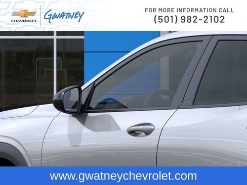 New 2026 Chevrolet Trax RS image 12