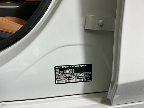 New 2026 BMW 330i Sedan w/ Premium Package RWD image 33