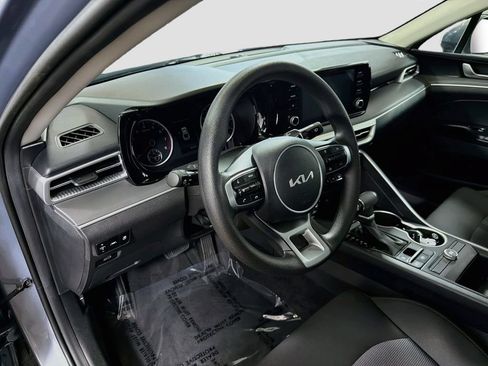 Used 2022 Kia K5 LX FWD image 11