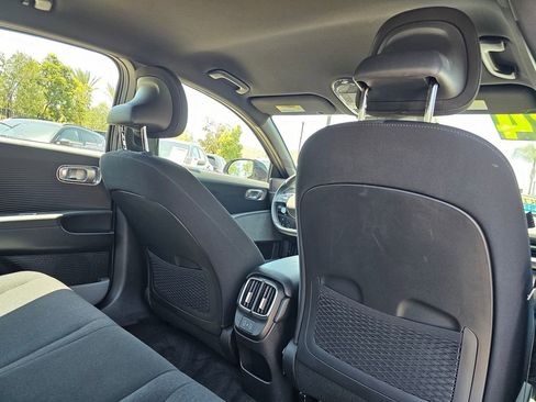 Used 2024 Hyundai Ioniq 6 SE RWD image 16