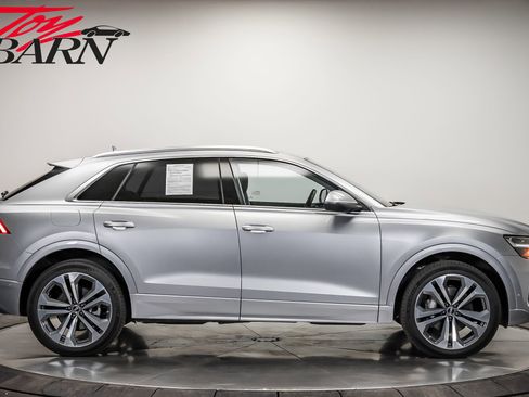 Used 2022 Audi Q8 Premium Plus image 6