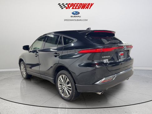 Used 2022 Toyota Venza Limited w/ Advanced Technology Package image 8