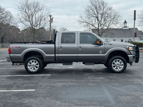 Used 2014 Ford F250 Lariat w/ Lariat Ultimate Package AWD/4WD image 5