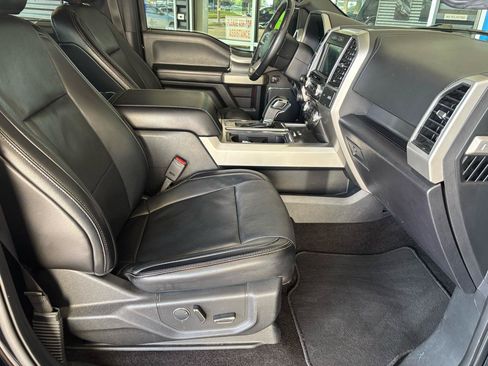 Used 2017 Ford F150 Lariat w/ Equipment Group 502A Luxury AWD/4WD image 19