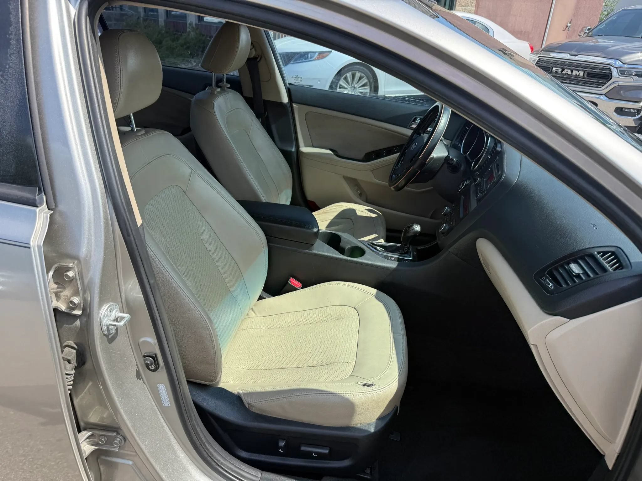 Used 2011 Kia Optima EX FWD image 27