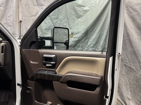 Used 2016 GMC Sierra 2500 Denali w/ Duramax Plus Package image 15