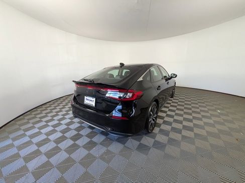 Used 2024 Honda Civic EX-L image 4
