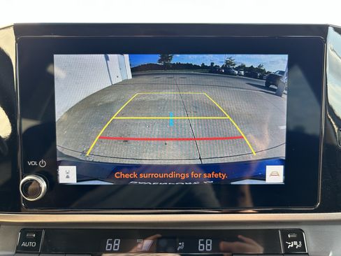 Used 2025 Toyota Camry LE FWD image 27