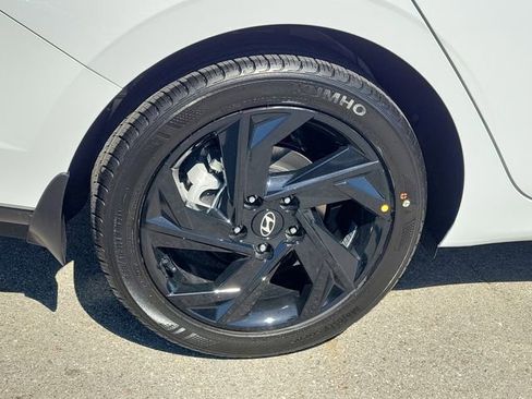 New 2026 Hyundai Elantra Sport image 23