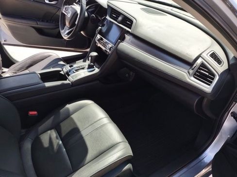 Used 2017 Honda Civic Touring image 25