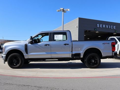 Used 2024 Ford F250 XL w/ STX Appearance Package image 2