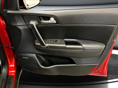 Used 2017 Kia Sportage EX w/ EX Technology Package image 28