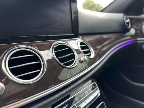 Used 2017 Mercedes-Benz E 300 image 16