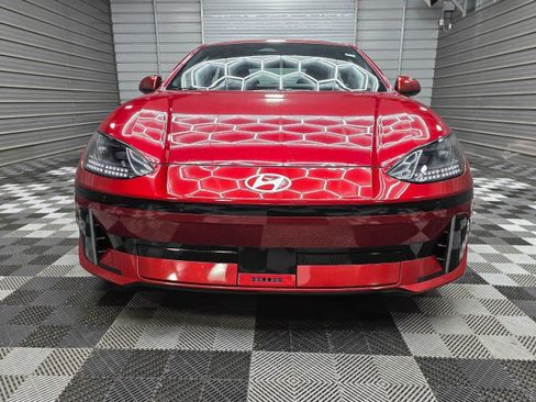Used 2023 Hyundai Ioniq 6 SE RWD image 2