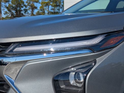 New 2025 Chevrolet Trax LT w/ Driver Confidence Package image 31