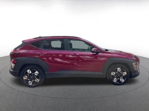 Used 2025 Hyundai Kona SEL image 16