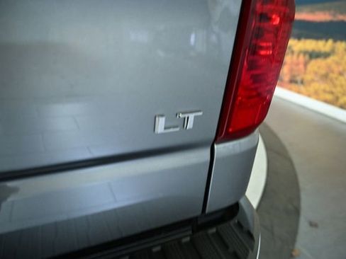 Used 2022 Chevrolet Silverado 1500 LT w/ Z71 Off-Road Package image 21