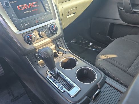 Used 2014 GMC Acadia SLE image 27