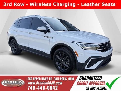 Used 2022 Volkswagen Tiguan SE image 1