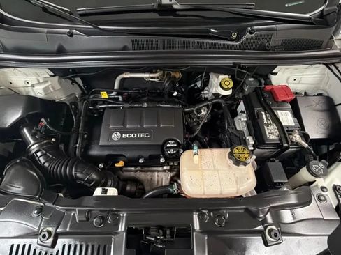 Used 2018 Buick Encore Sport Touring FWD image 23
