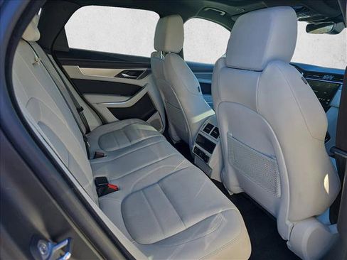 Certified 2025 Jaguar F-PACE R-Dynamic S image 11