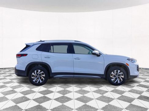 New 2025 Volkswagen Tiguan S image 15