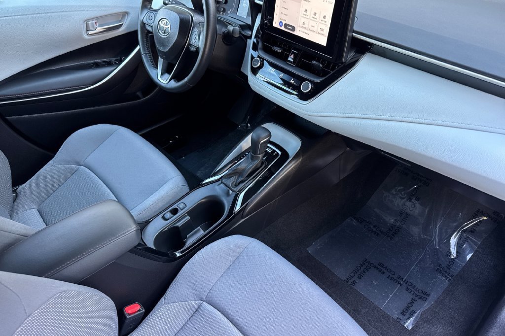 Certified 2025 Toyota Corolla SE w/ Convenience Package FWD image 14