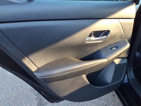 Certified 2023 Nissan Sentra SV image 11