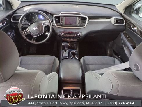 Used 2020 Kia Sorento LX w/ LX I4 Convenience Package image 23