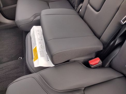 New 2025 Volvo XC90 B6 Plus image 20