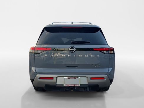 Used 2023 Nissan Pathfinder Platinum AWD/4WD image 4