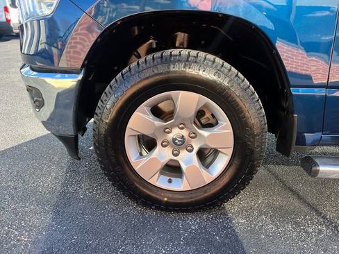 Used 2019 RAM 1500 Big Horn image 11