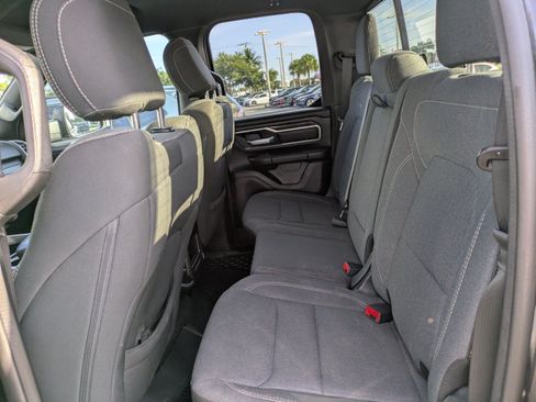 Used 2021 RAM 1500 Big Horn AWD/4WD image 9