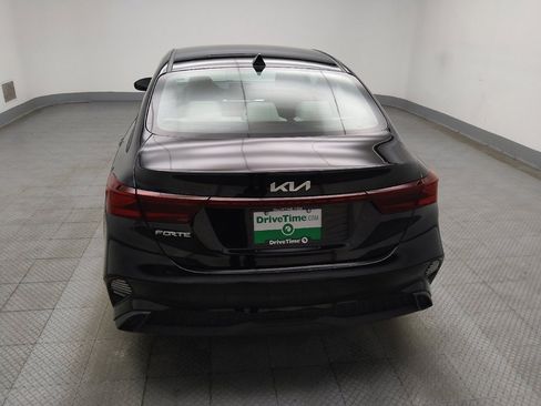 Used 2023 Kia Forte LXS w/ LXS Technology Package FWD image 6