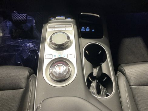 Used 2023 Genesis GV70 2.5T w/ Select Package image 20