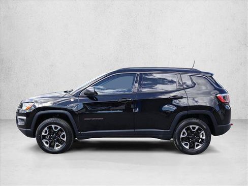 Used 2018 Jeep Compass Trailhawk w/ Leather Interior Group AWD/4WD image 9