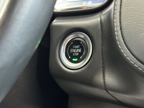 Used 2024 Chevrolet Suburban LT image 24