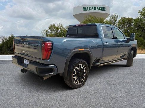 Used 2025 GMC Sierra 2500 Denali Ultimate AWD/4WD image 5