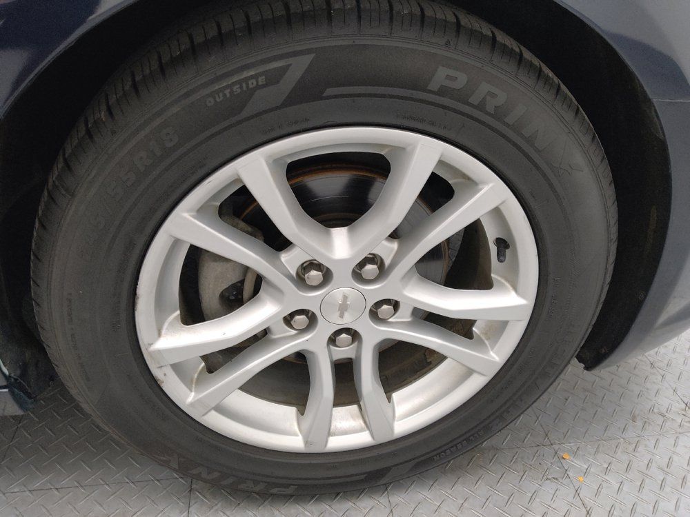 Used 2015 Chevrolet Camaro LS RWD image 31