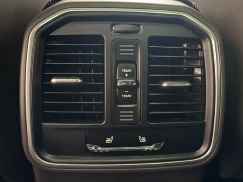 Used 2017 Porsche Macan S AWD/4WD image 13