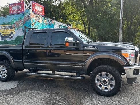 Used 2015 Ford F250 Lariat w/ Chrome Package AWD/4WD image 1
